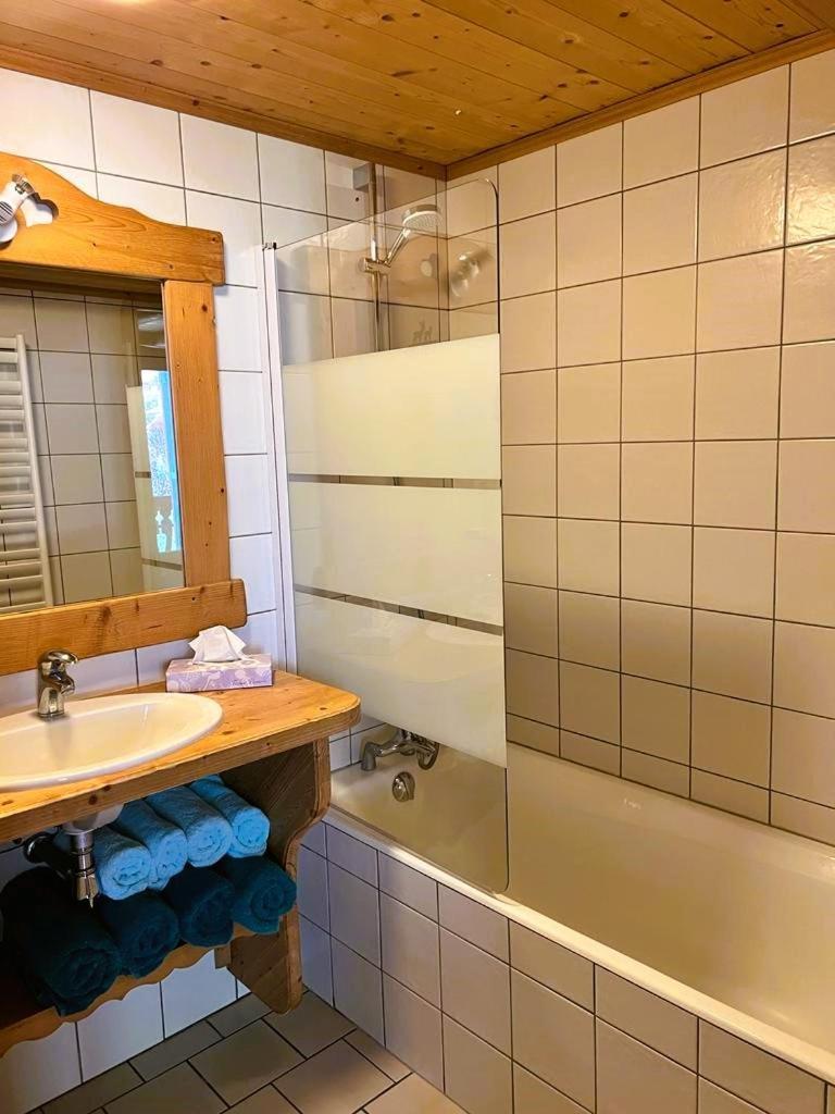 Hotel Fleur Des Neiges Morzine Pokoj fotografie